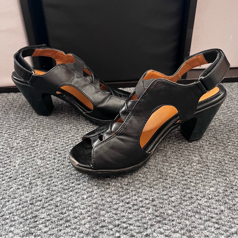 EuroSoft Black Heels Women’s size 6.5